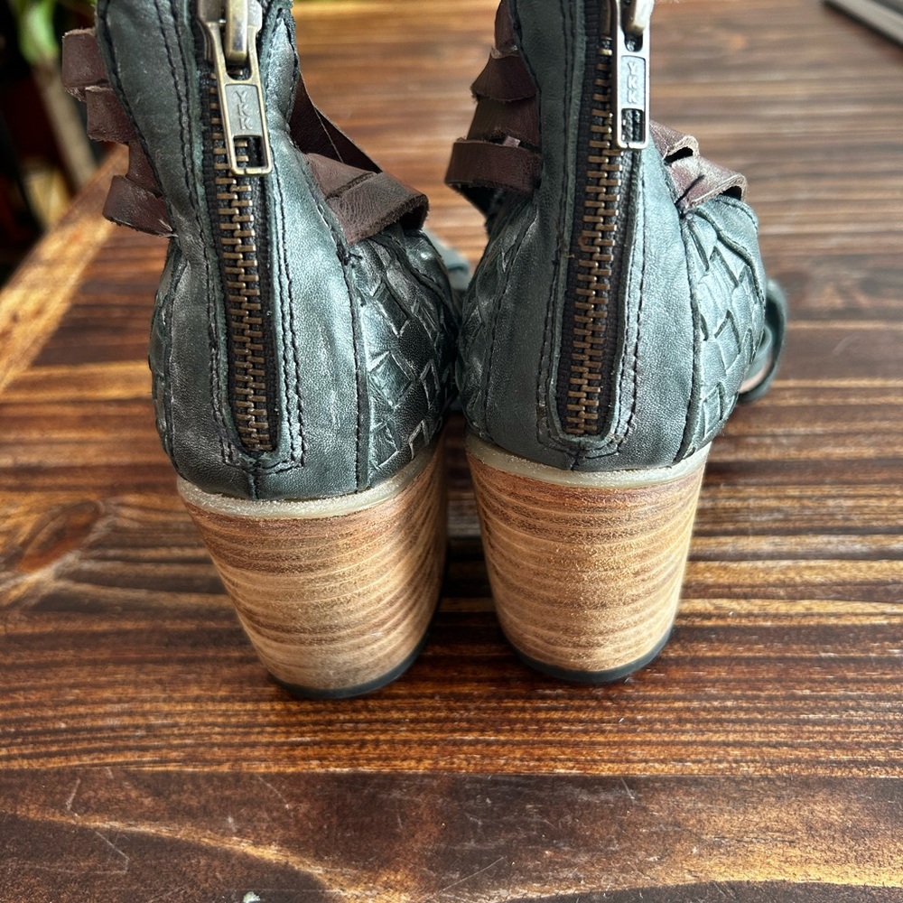 Freebird by Steven strappy heals - Picture 6 of 6